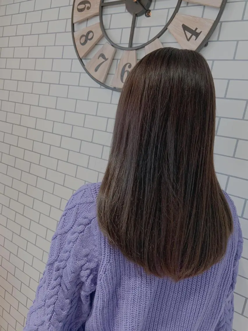 セミロング カラー 透明感カラー グレージュ 韓国hair🦋 Nanaのヘアスタイル