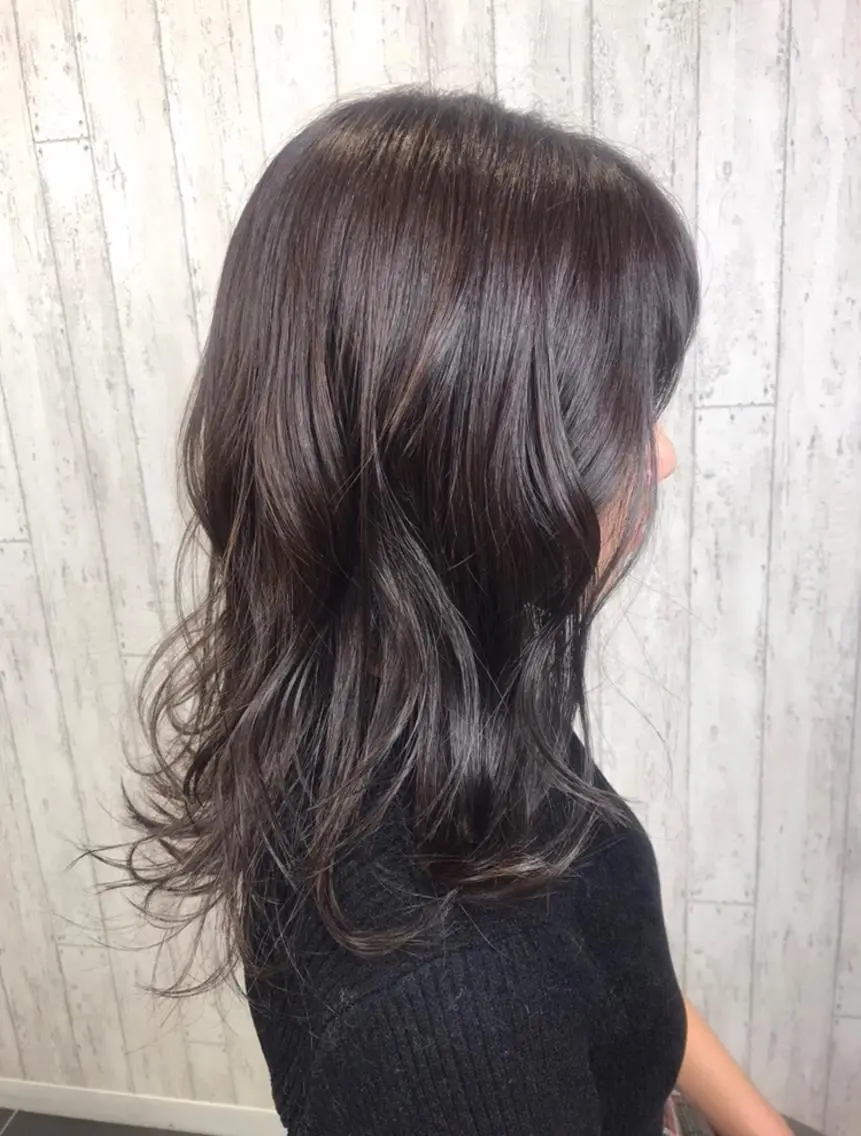 セミロング カラー イルミナカラー レイヤーカット カット ヘアカラー トリートメント 田中 あかねのヘアスタイル