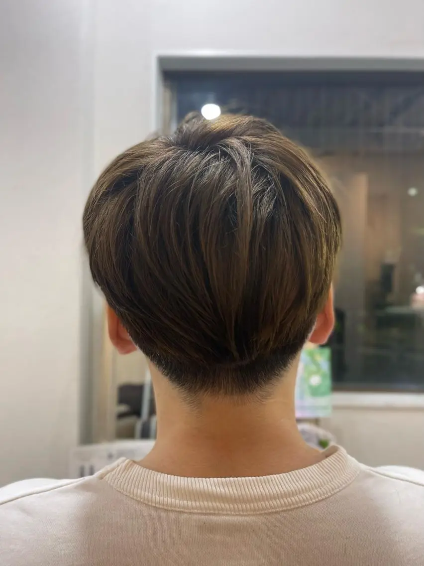 ショート メンズ マッシュ 刈り上げ 尾野 雅斗のヘアスタイル