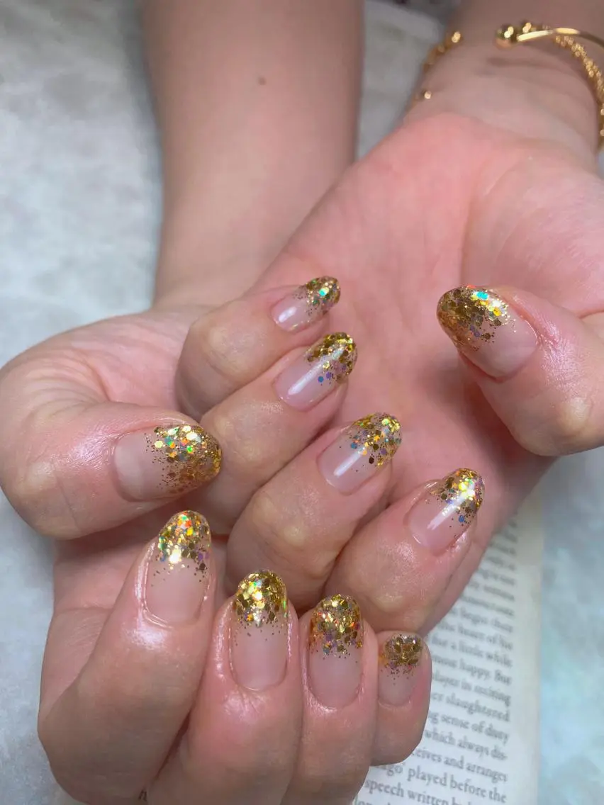 ネイル ラメ(グリッター) ハンドネイル 🌿Charme🌿 MAIのネイルデザイン