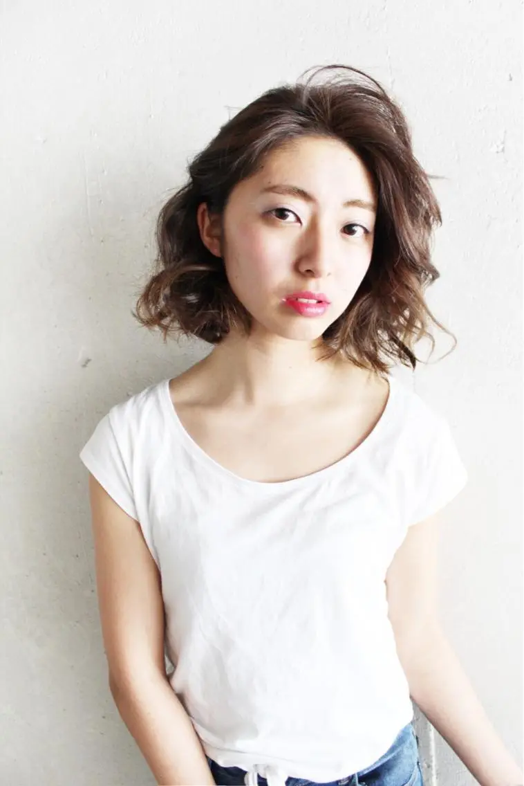 ミディアム 桑名 淳のヘアスタイル