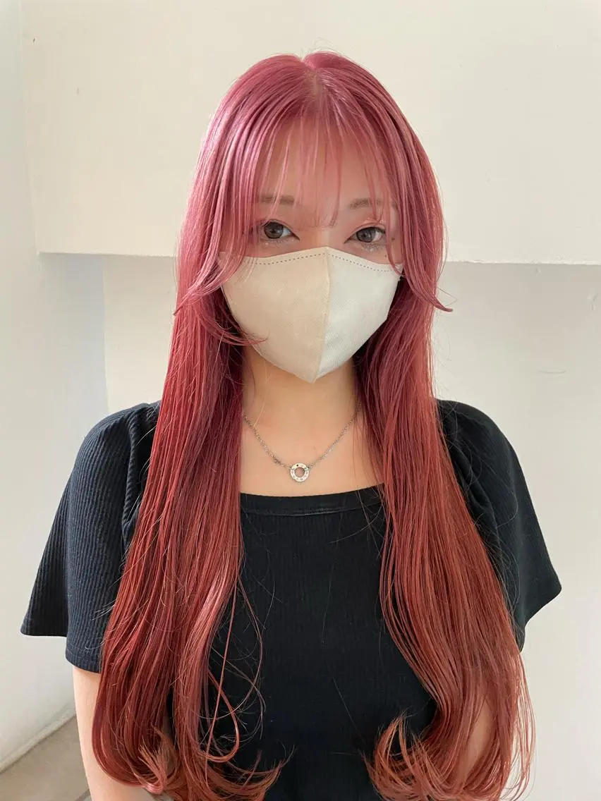 カラー ヘアカラー 🎀ボブ+ハイトーン シュカ👶🏻のヘアスタイル