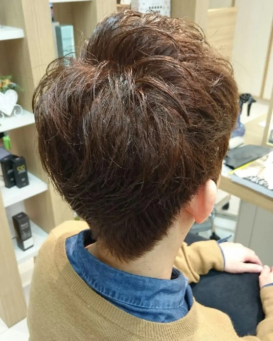 ショート カラー ショートヘア 透明感ハイライト◎ 伊藤夏海のヘアスタイル