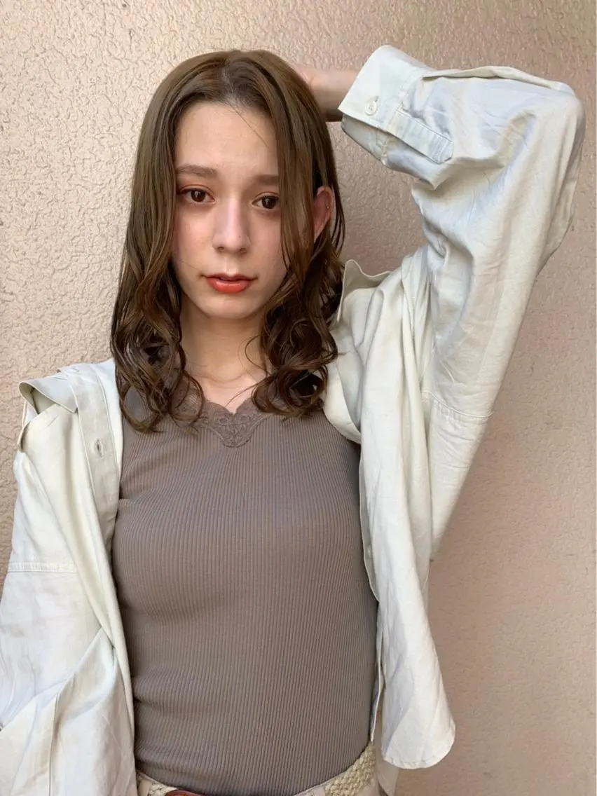 セミロング カラー ヘアアレンジ カット 縮毛矯正 新宿駅近♡友達とOK 🦋W -ワット -のヘアスタイル