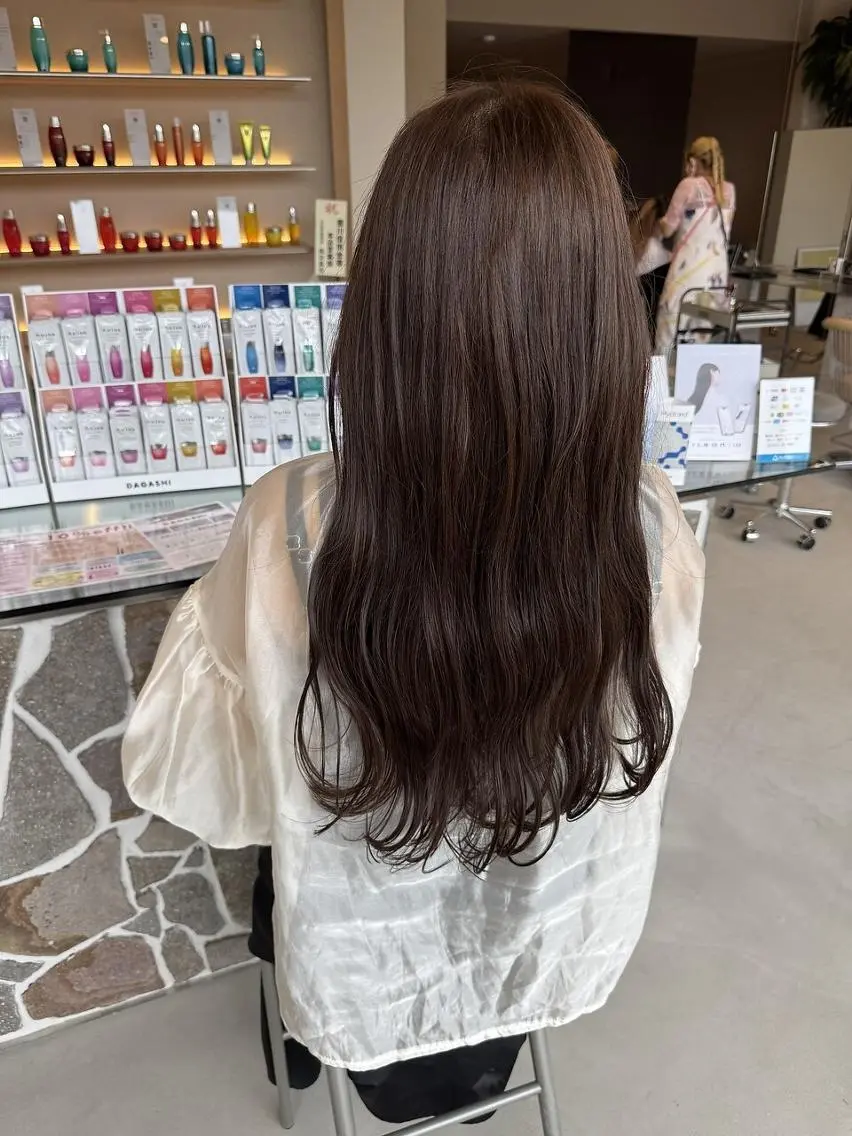 セミロング カラー ブリーチ 髪質改善 ヘアカラー トリートメント achieve tillのヘアスタイル