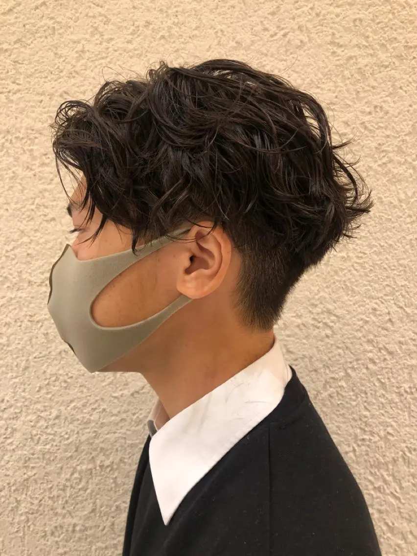 ミディアム カット パーマ 池添 聖矢のヘアスタイル