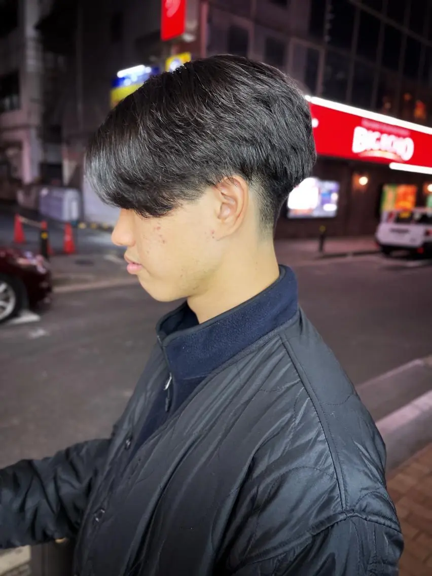 ミディアム 餘野 翔舞のヘアスタイル