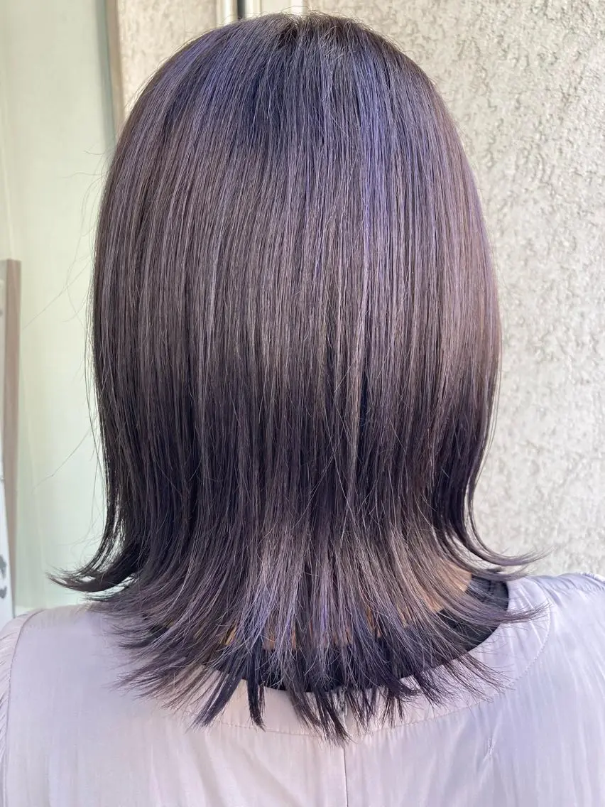 ミディアム カラー ハイライトカラー ハイライト カット CoCooN Hiromiのヘアスタイル