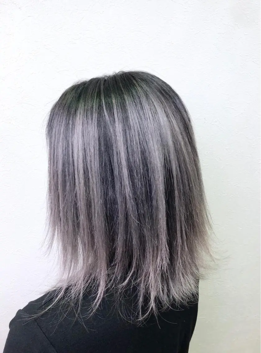 ショート カラー 最高級エクステ /羽エクステ白石宇由のヘアスタイル