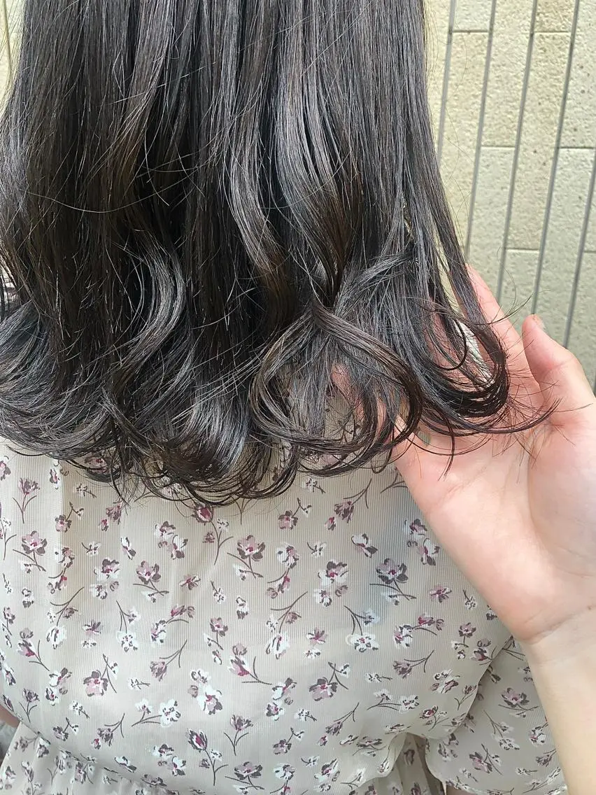ミディアム カラー ヘアアレンジ オレンジ 抜け感ボブ×パーマ |kazaneのヘアスタイル