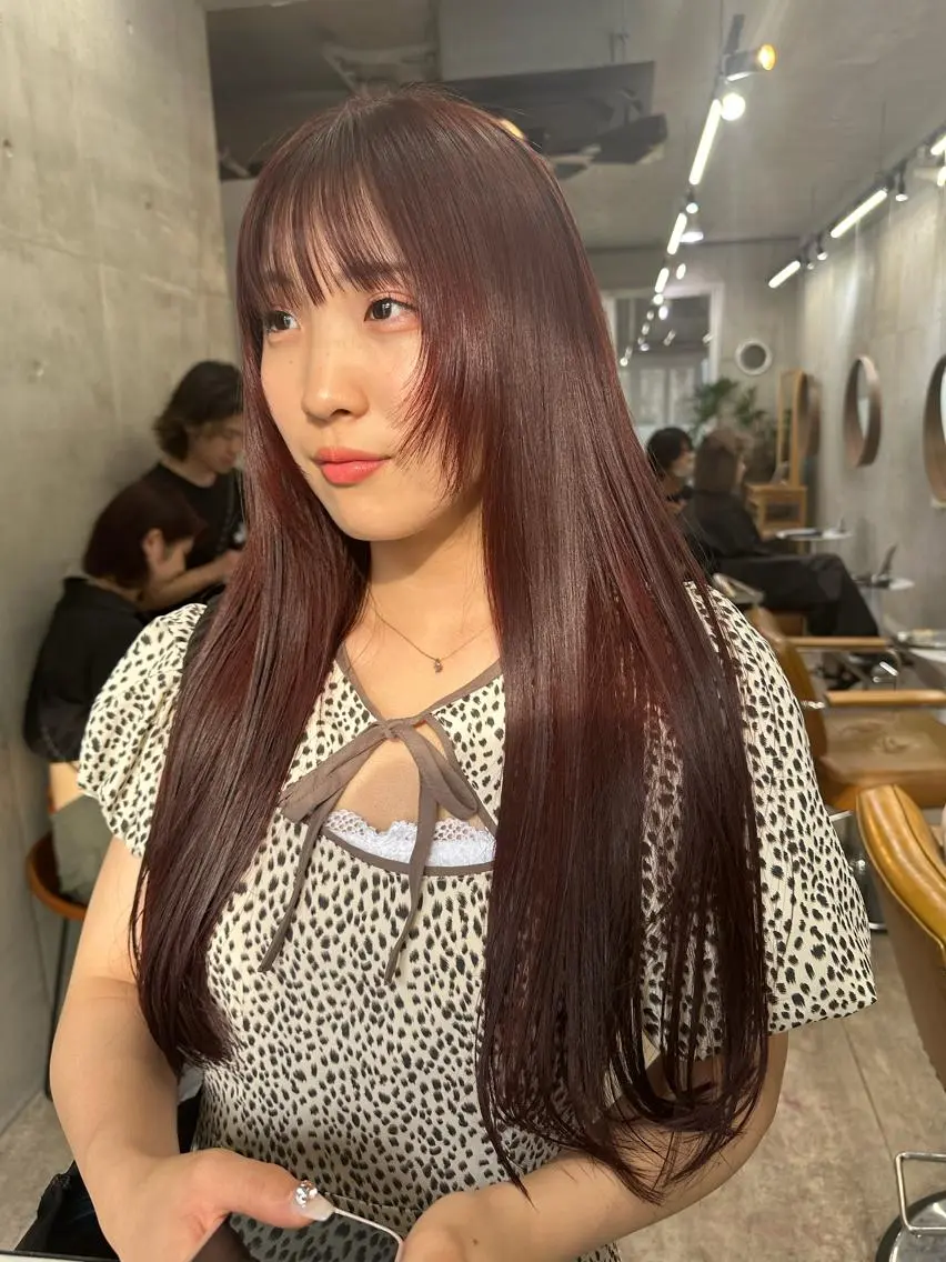 ロング カラー ブリーチ ブリーチなしカラー カット ヘアカラー SALTWATER AYARIのヘアスタイル