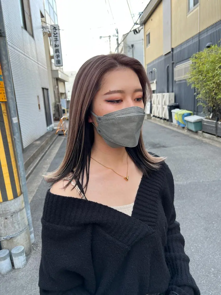 セミロング カラー 黒髪 zeal AYAKAのヘアスタイル