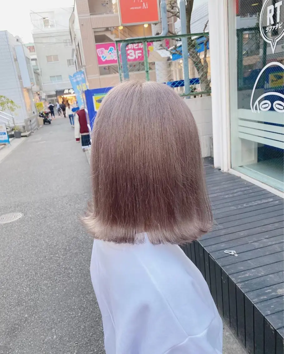 ミディアム カラー ハイトーンカラー ピンクカラー ホワイトピンク カット ヘアカラー トリートメント ハイトーン特化💍 chloe💍韓国のヘアスタイル
