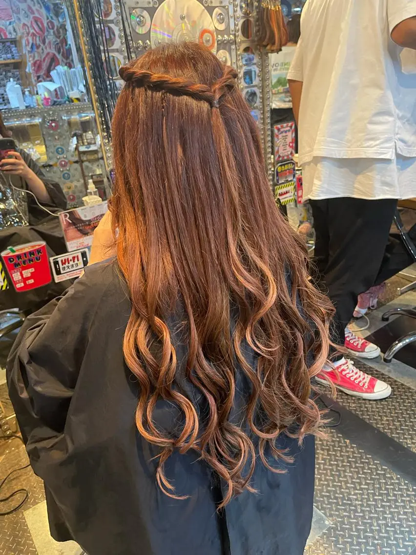 ロング カラー ヘアアレンジ 編み込みエクステ エクステ ロング 🌈派手髪エクステ ブレイズ🌈ひろとのヘアスタイル