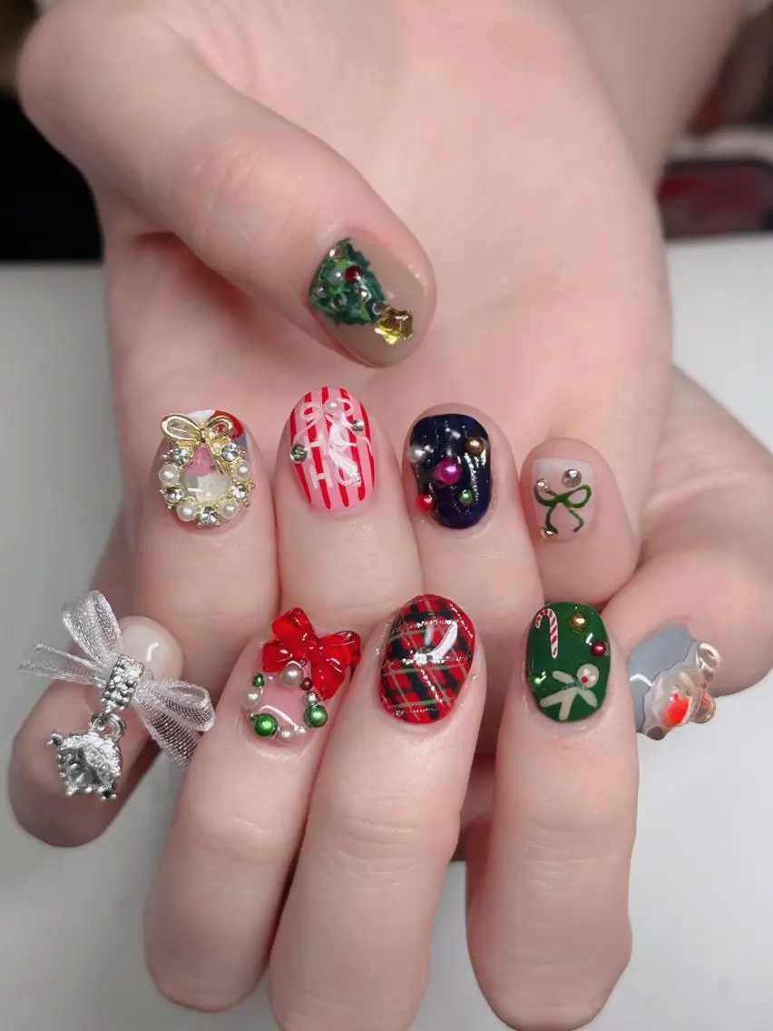 ネイル フレンチネイル ジェルネイル ハロウィン 韓国ネイル マグネットネイル ハンドネイル Hbaby nailのネイルデザイン