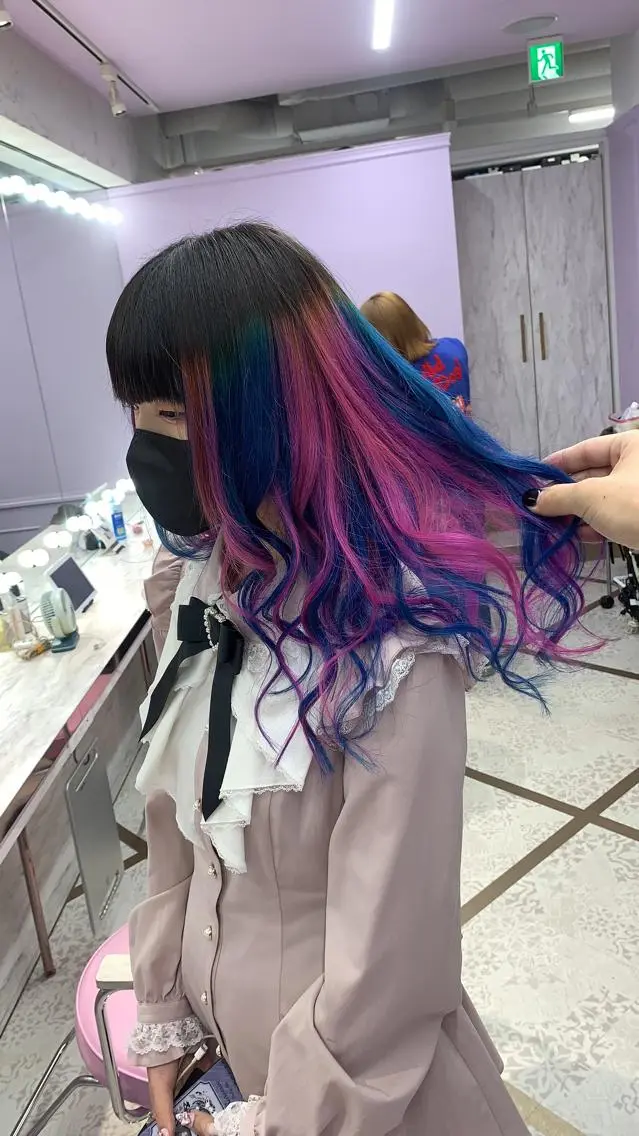 ロング ヘアカラー トリートメント 派手髪支持率No1 Eisukeのヘアスタイル