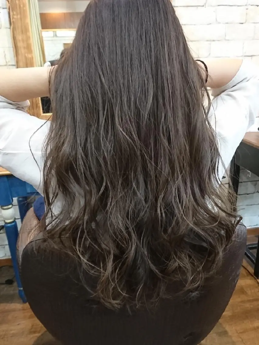ロング カラー パーマ ヘアアレンジ メンズ メンズハイライト グラデーションカラー ハイライトカラー ハイライト まとまり💯悩み改善 ★松本尚弥★店長のヘアスタイル