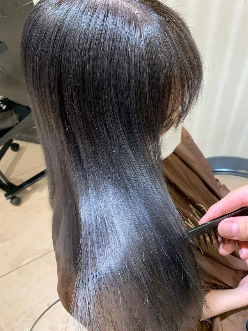 ミディアム カラー カット ヘアカラー 縮毛矯正 トリートメント 髪質改善美容師 鈴木のヘアスタイル
