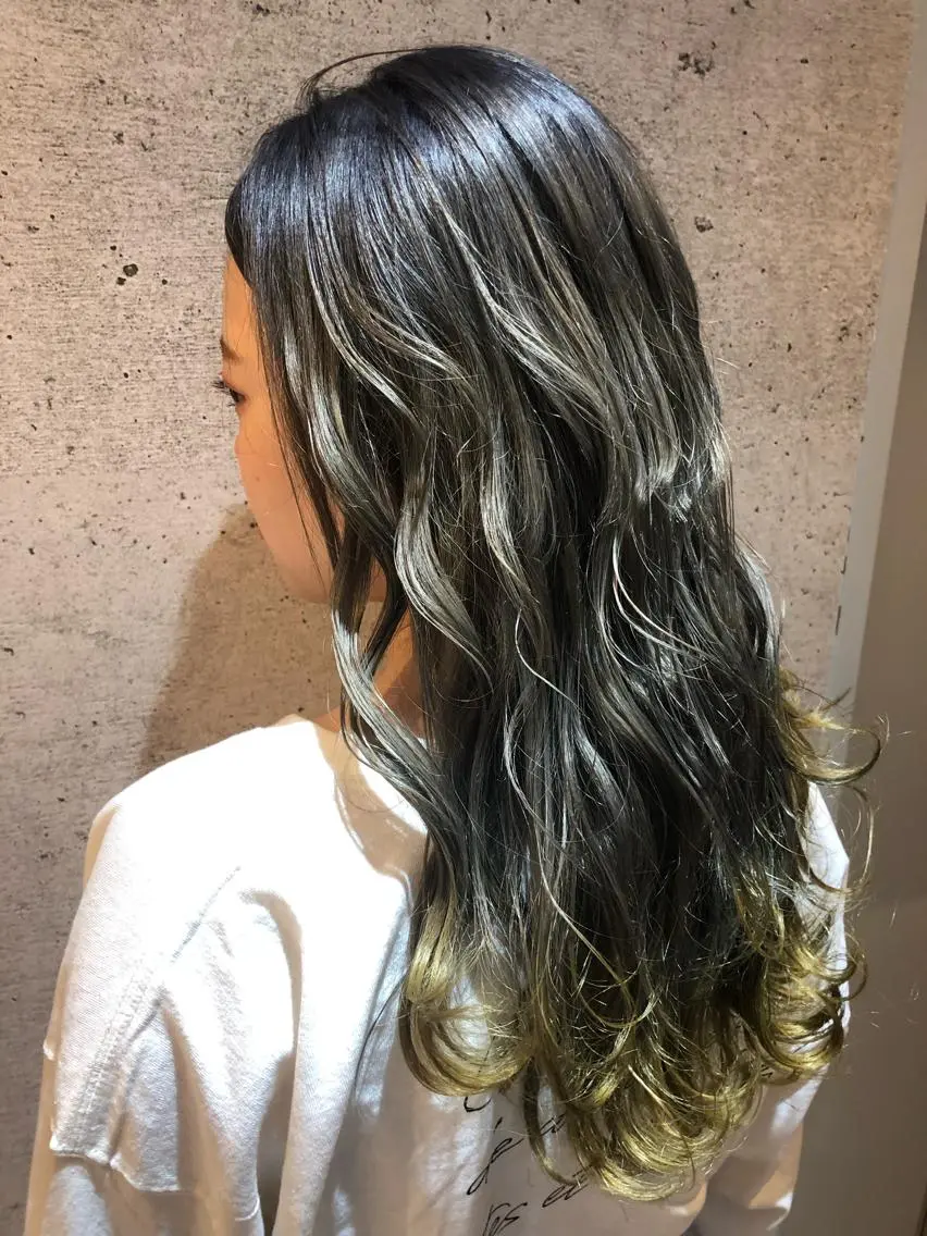 カラー カット ヘアカラー トリートメント 久保 敏之のヘアスタイル
