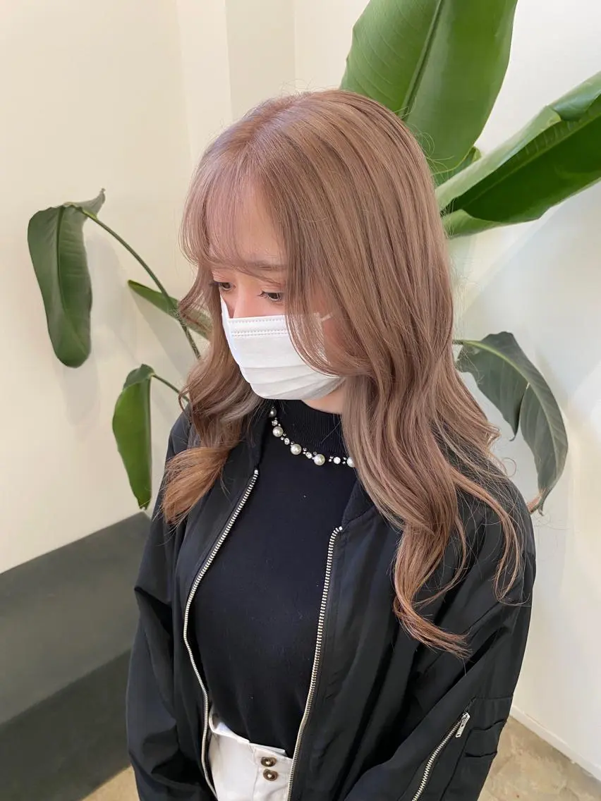 ロング カラー 藤野 凪沙のヘアスタイル