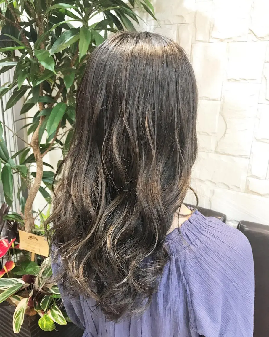 セミロング 髪質改善 艶髪🔵フセナオヤのヘアスタイル
