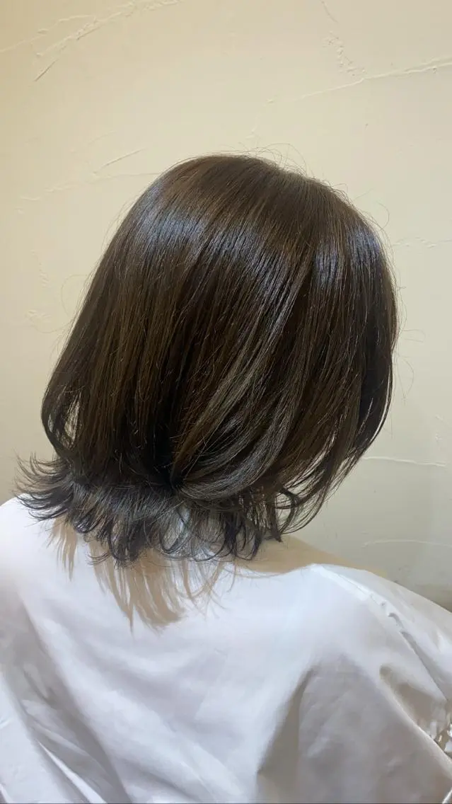 ミディアム 横山 カミールのヘアスタイル