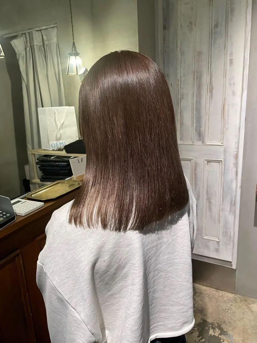 セミロング 中村 彩乃のヘアスタイル