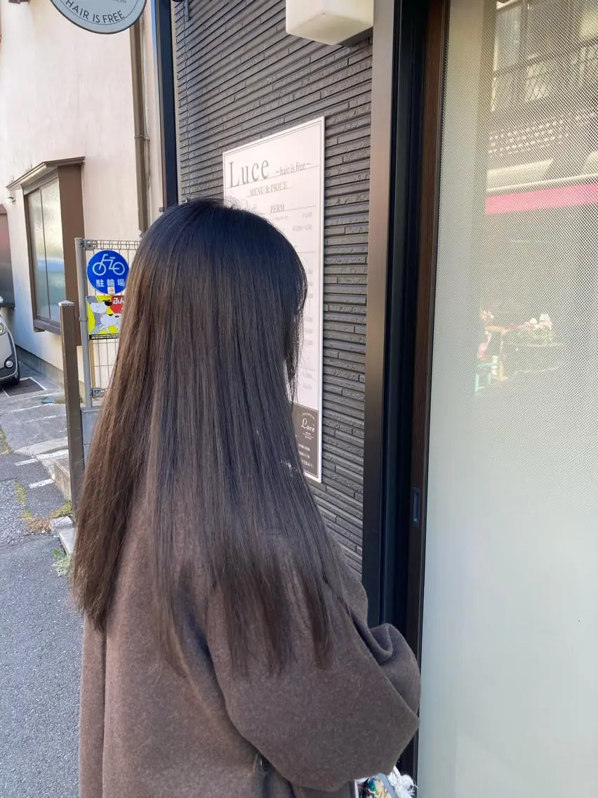 カラー ブリーチ ヘアカラー 折本 沙織のヘアスタイル