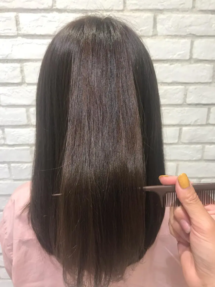 カラー イルミナカラー 米良 志織のヘアスタイル