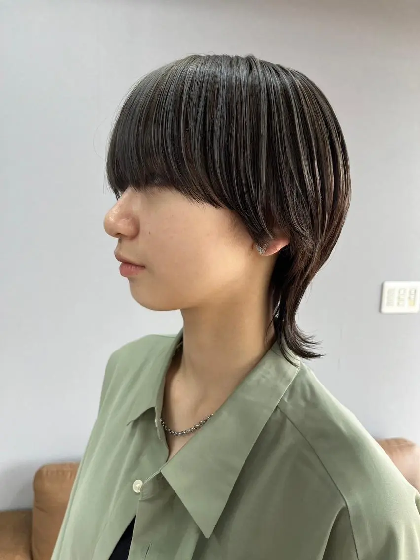ショート レイヤーカット ショートヘア 小顔カット ウルフカット 上重 晴輝 Recharme新保のヘアスタイル