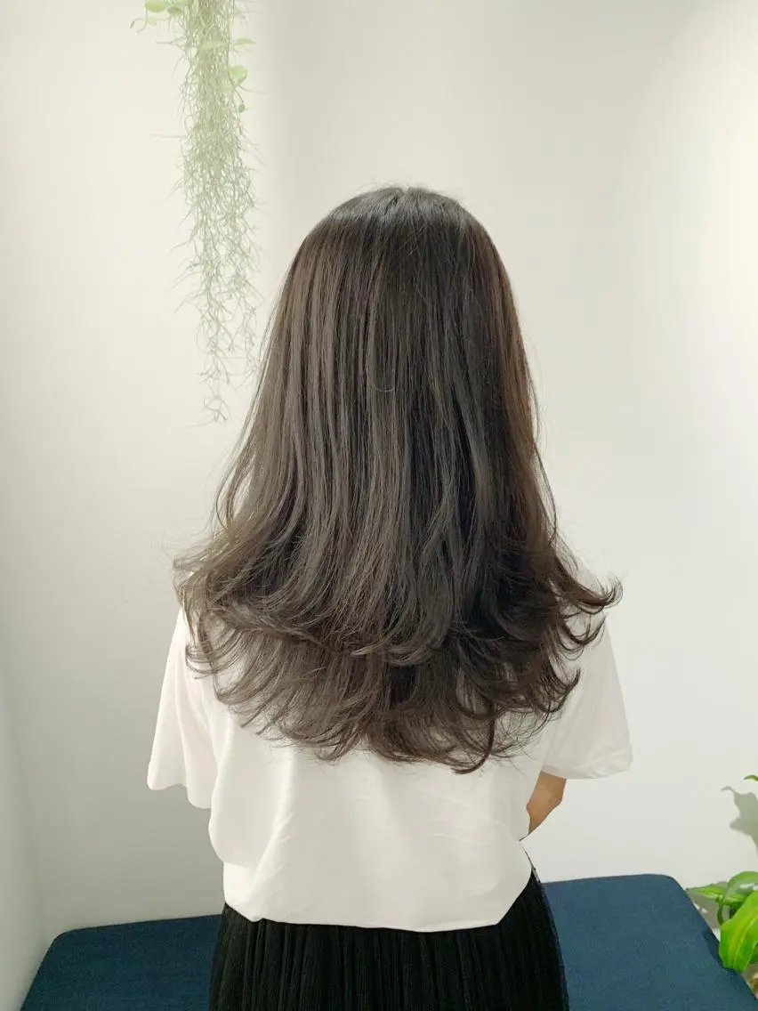 セミロング カラー ベージュカラー レイヤーカット 【完全マンツー 恵比寿】佐藤 翔のヘアスタイル