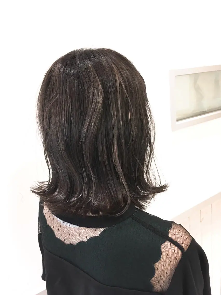 ミディアム ハイライト ヘアカラー トリートメント layer cut 前田ヒロコのヘアスタイル