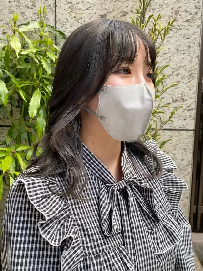 ミディアム カラー ブリーチ シルバー ハイトーン/デザイン hirokiのヘアスタイル