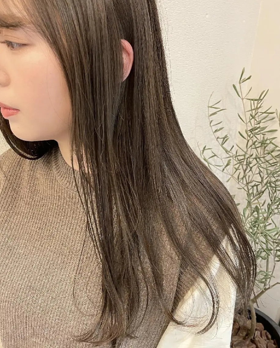 カラー ロング レイヤー べージュ 白石研太のヘアスタイル
