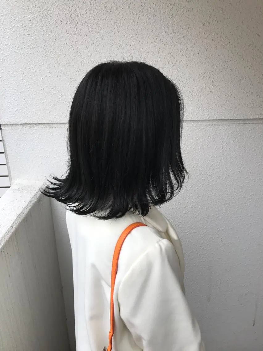 ミディアム カラー 黒髪 ネイビーカラー インナーカラー/天神 ブリーチ/吉田のヘアスタイル