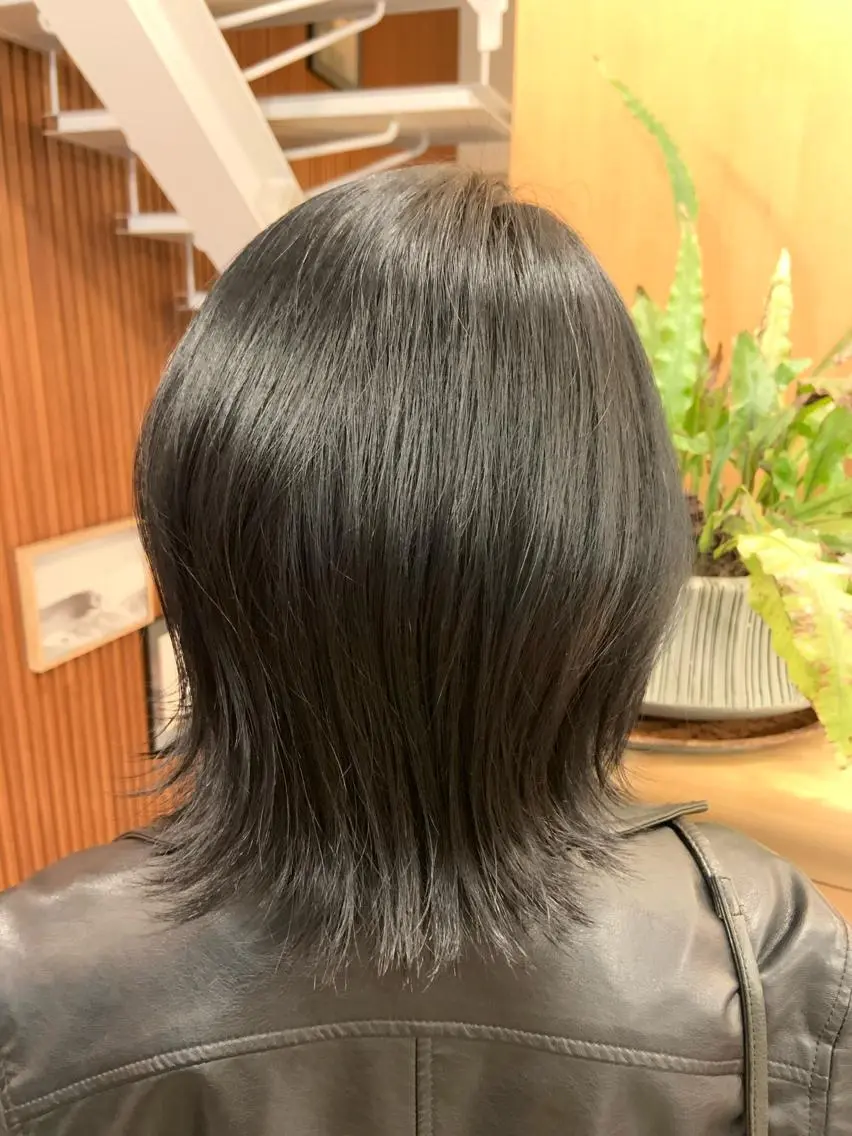 ミディアム カラー アオキ サキ💫のヘアスタイル
