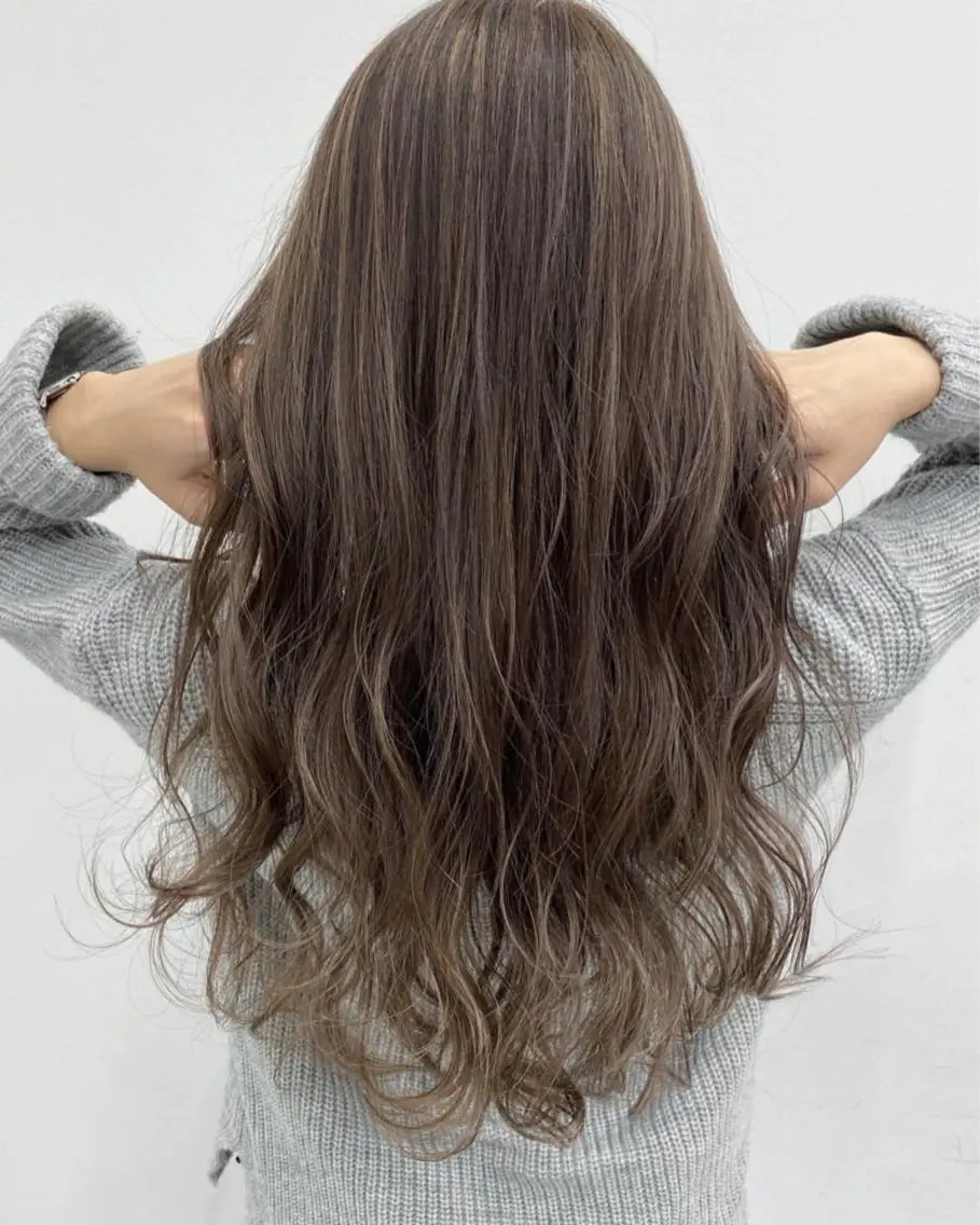 ロング カラー ヘアアレンジ 【公式】amble luxe池袋東口🩷のヘアスタイル
