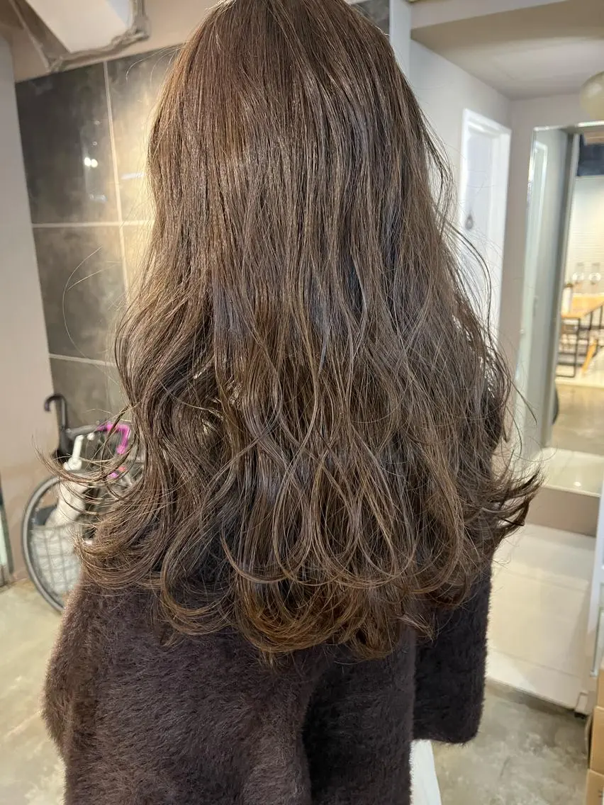 ロング カラー ヘアアレンジ メンズ キッズ ネイル マツエク・マツパ アイブロウ 透明感カラー🤎 ゆりのヘアスタイル