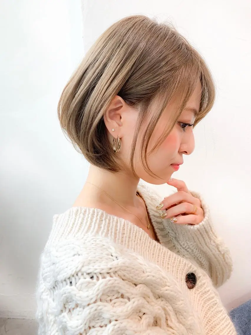 ショート カラー 透明感カラー グレージュ ミルクティーグレージュ 大人かわいい💍🤍 ボブ/ショートボブのヘアスタイル