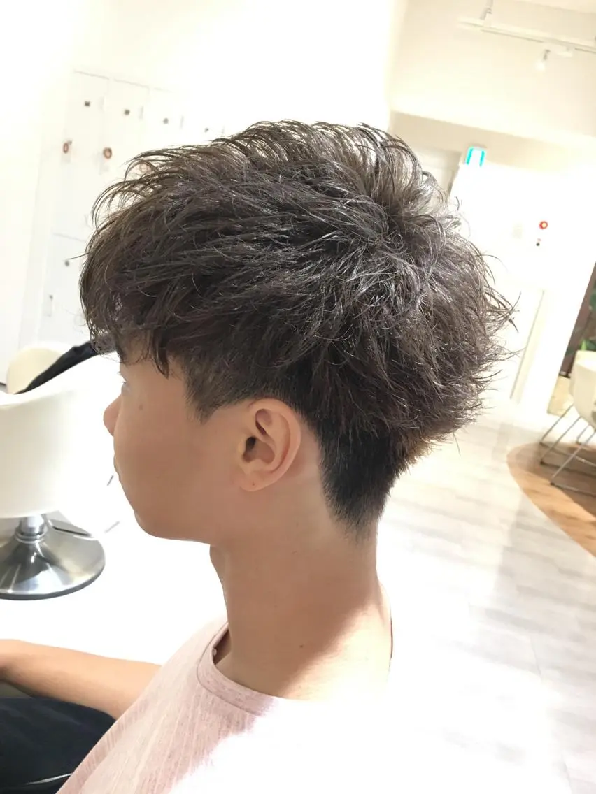 ショート カラー メンズ 金子 富士のヘアスタイル