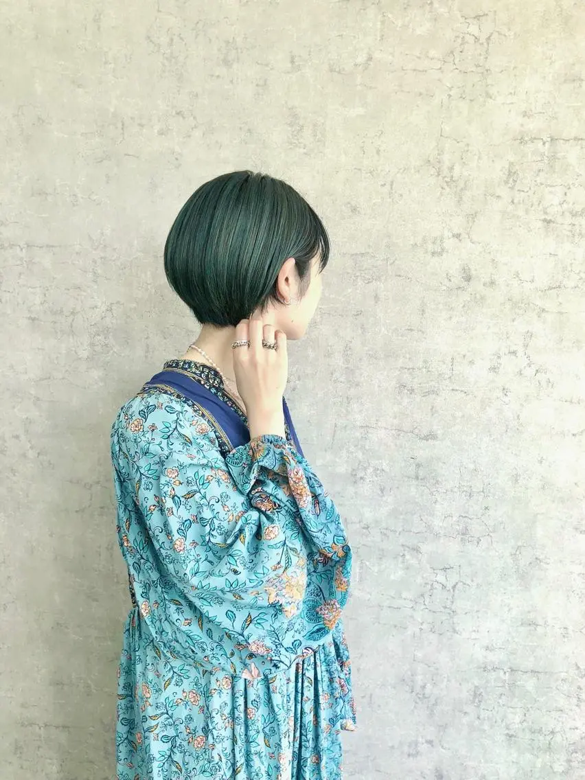 ショート カラー ヘアアレンジ ネイル マツエク・マツパ アディクシーカラー バレイヤージュ ミストバング ベージュカラー ブリーチ エビスザキレン/メン ズ/心斎橋🌳のヘアスタイル
