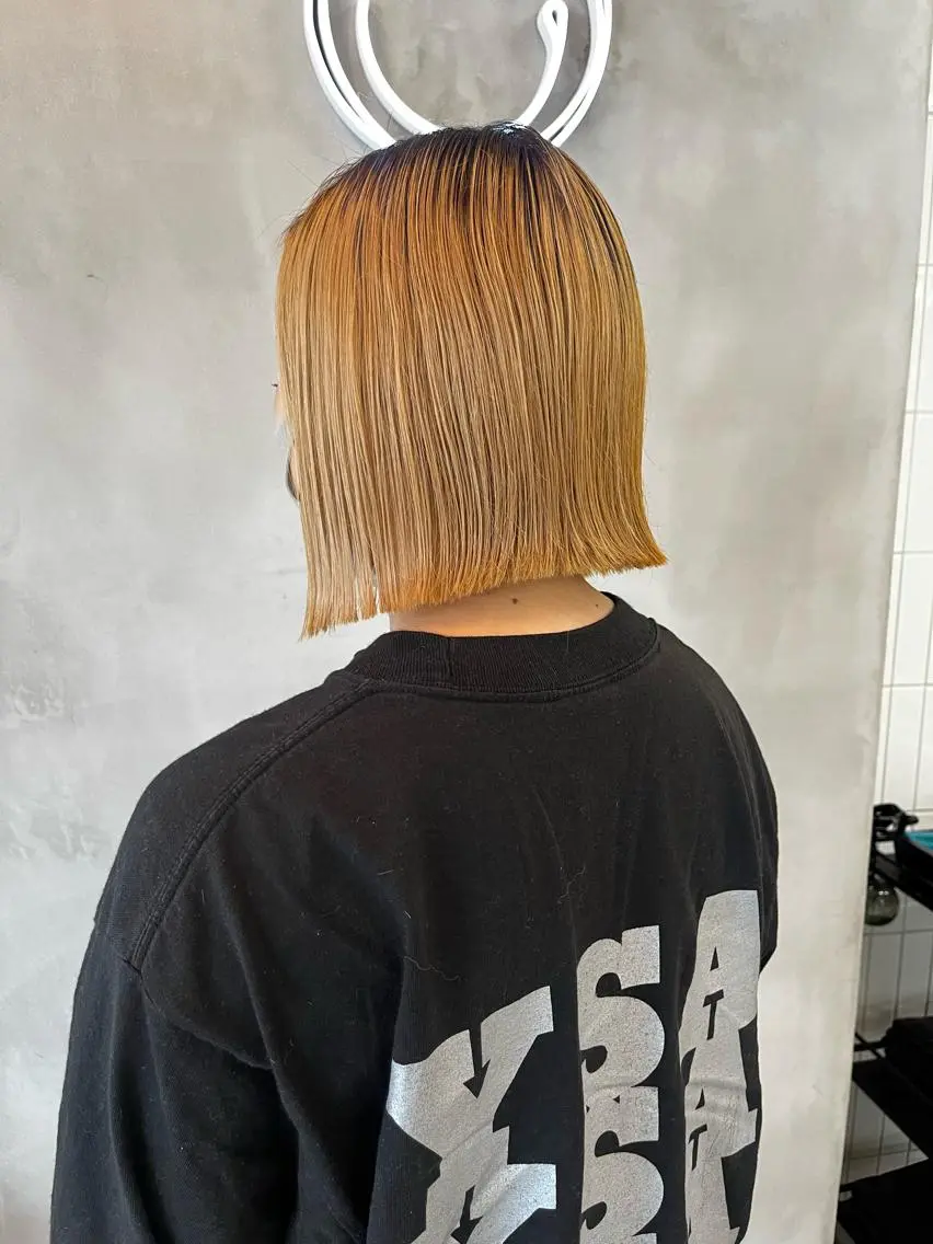 ミディアム 縮毛矯正ボブ&顔まわ レイヤー♡TOMOEのヘアスタイル