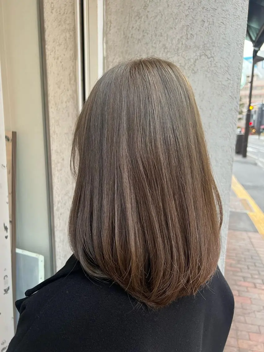 ミディアム カラー カット ヘアカラー haru .のヘアスタイル