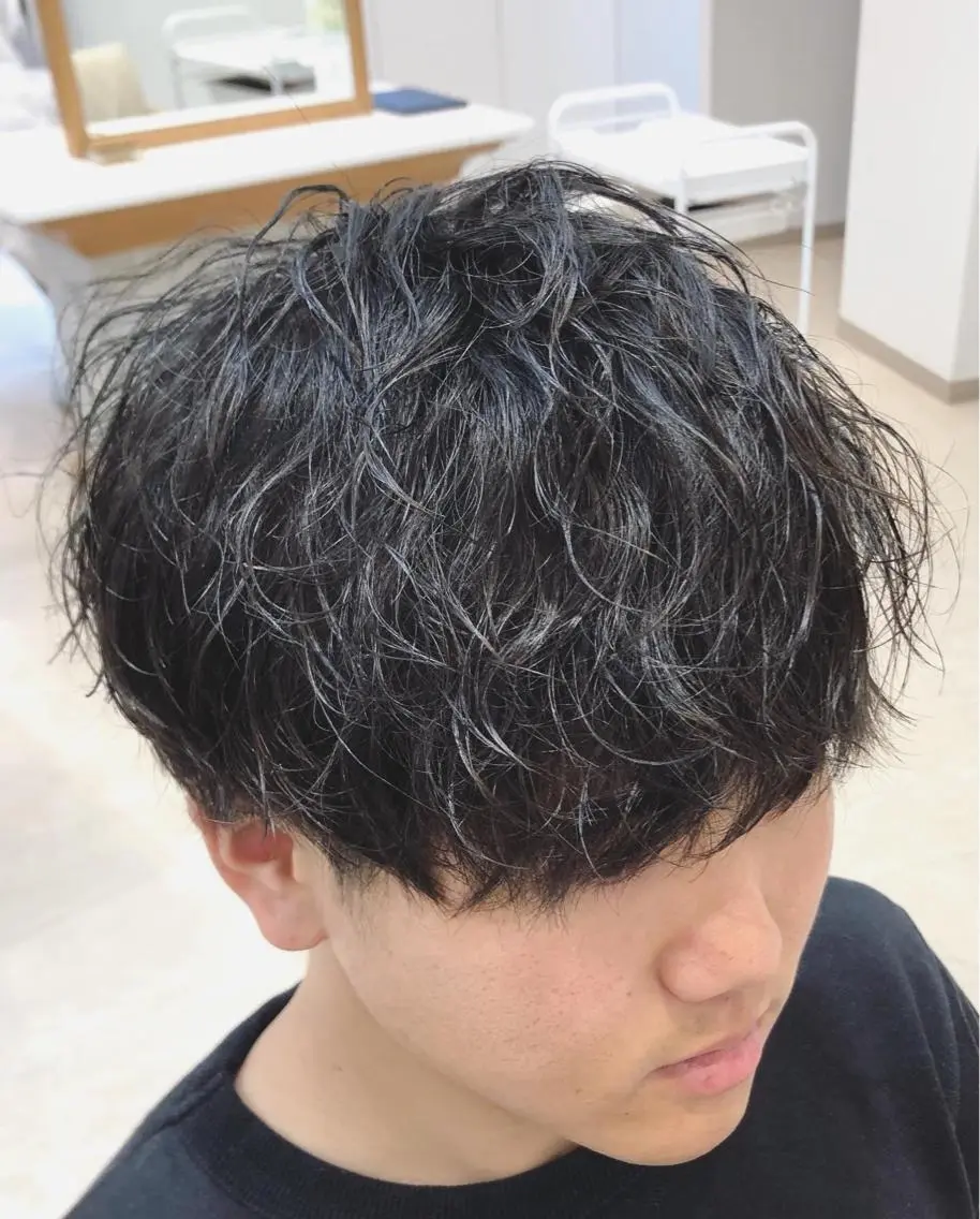 ショート パーマ メンズ 小林 優太 メンズパーマ✨のヘアスタイル