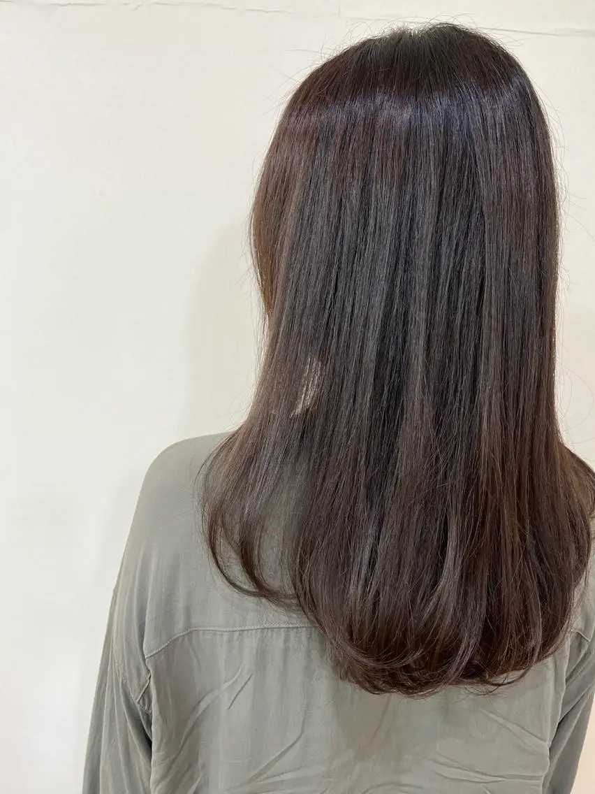 セミロング カラー 渡辺 リオのヘアスタイル