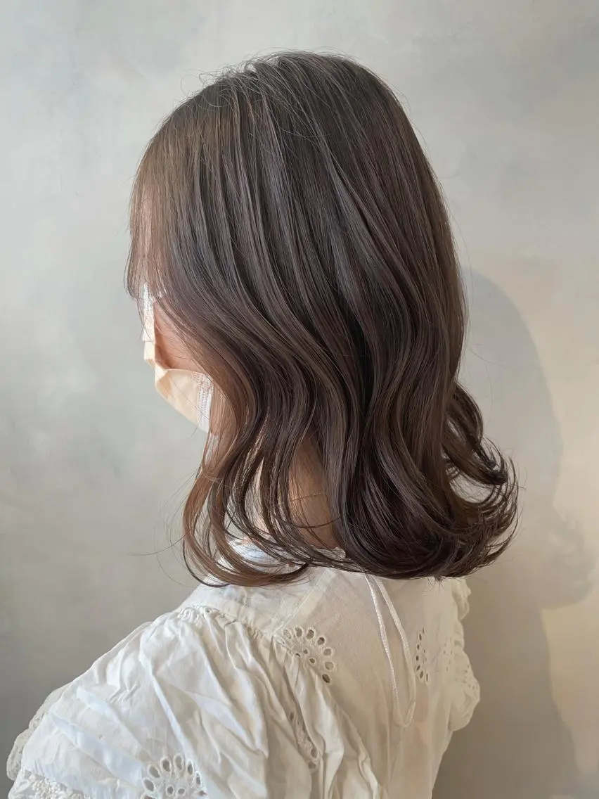 ミディアム カラー カット ヘアカラー トリートメント 🦋レイヤーカット ミドリカワ🦋のヘアスタイル