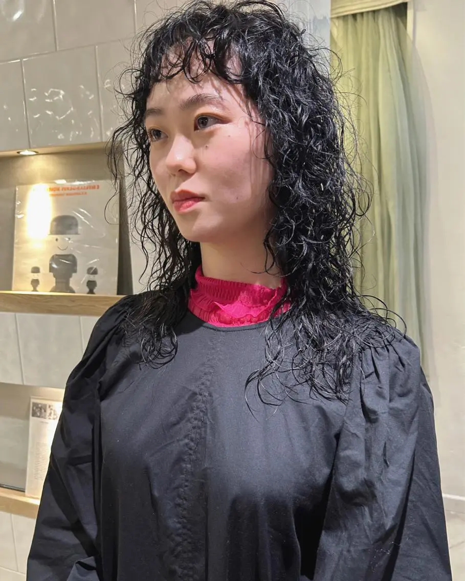 セミロング パーマ セミロングパーマ レイヤーカット オン眉 カット パーマ トリートメント 村上雅人 ナチュラルモードのヘアスタイル