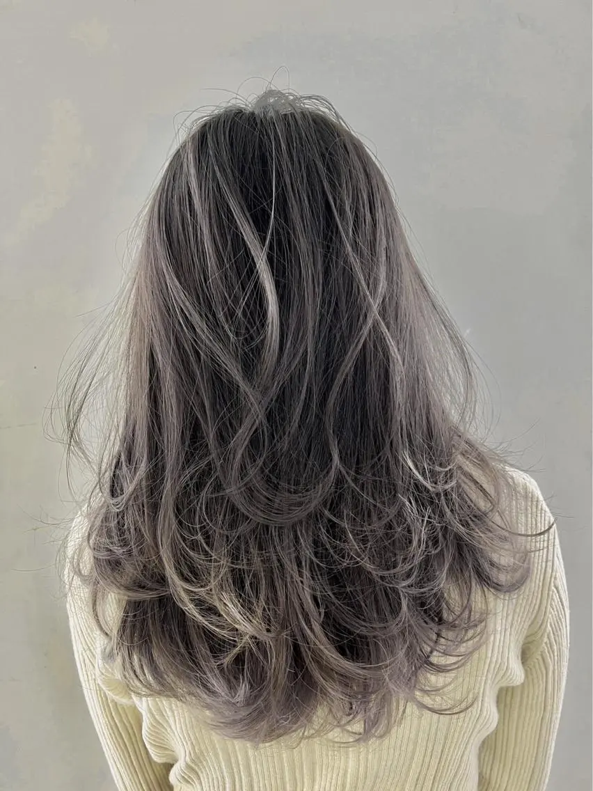 セミロング カラー ブリーチ ダブルカラー インナーカラー 髪質改善 韓国風ヘア newi ナカノのヘアスタイル