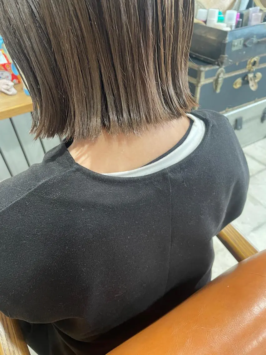 ミディアム カット ヘアカラー トリートメント ayane⭐️ボブ・ ショート・パーマのヘアスタイル