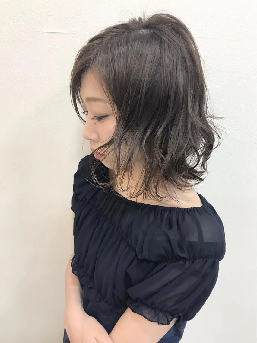 ショート カラー パーマ アッシュ グレージュ ボブ ディレクター ノナカのヘアスタイル